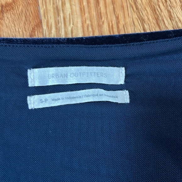 UO Brooklyn Velvet Romper size small - Picture 3 of 5